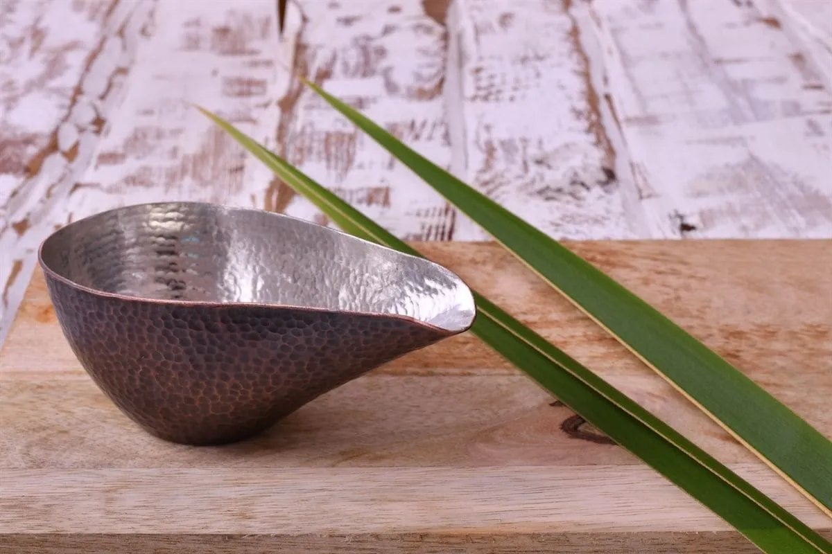 De Kulture Hand Beaten Copper Sake bowl and Server For Serving Sake Snacks Serving Bowl